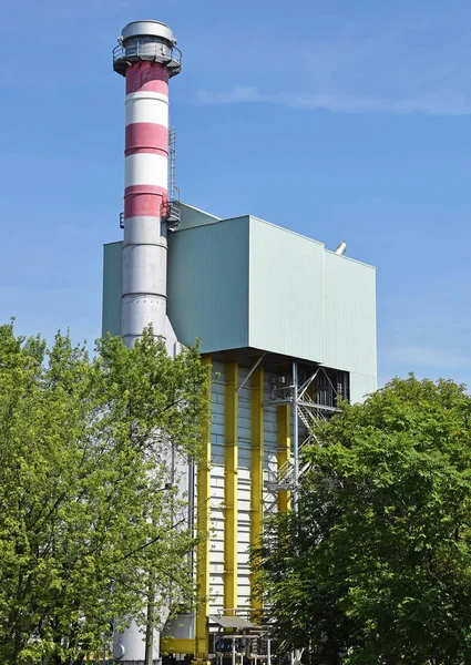 Smoke stack of the power station — Stock Photo, Image