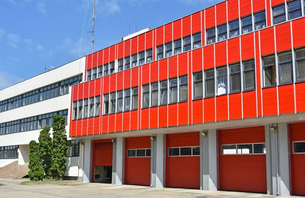 Пожежна станція будівлі — стокове фото