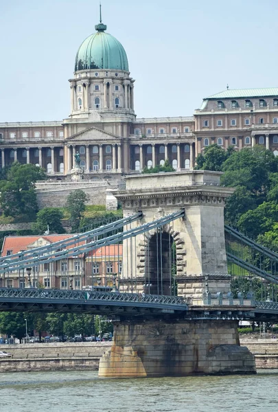 Lánchíd, Budapest city, Magyarország — Stock Fotó