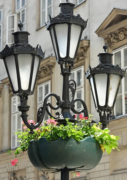 Luces de calle anticuadas — Foto de Stock