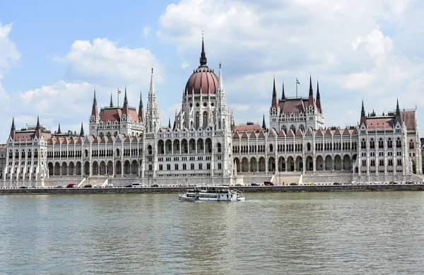 Construção do Parlamento húngaro — Fotografia de Stock