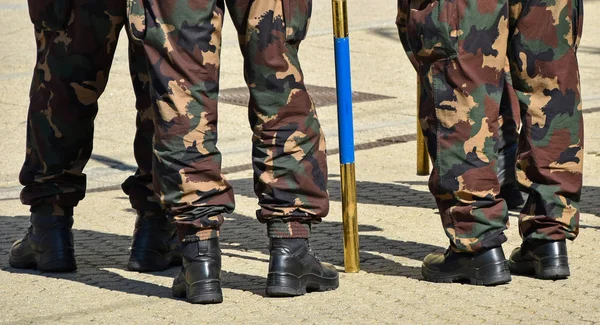 Soldaten in Uniform — Stockfoto