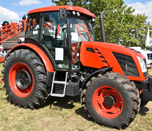 New tractor at the fair — Stock Photo, Image