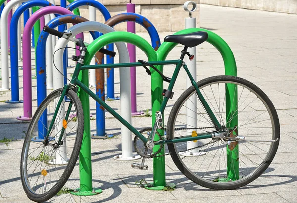 Bicicletta al deposito — Foto Stock