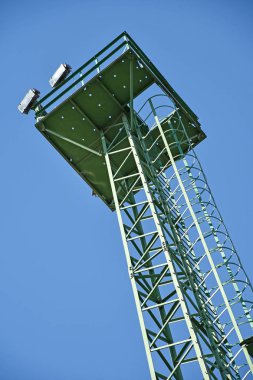yüksek gözetleme kulesi