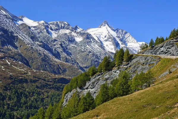 Pasterze gletsjer naast Grosslockner berg in Oostenrijk — Stockfoto