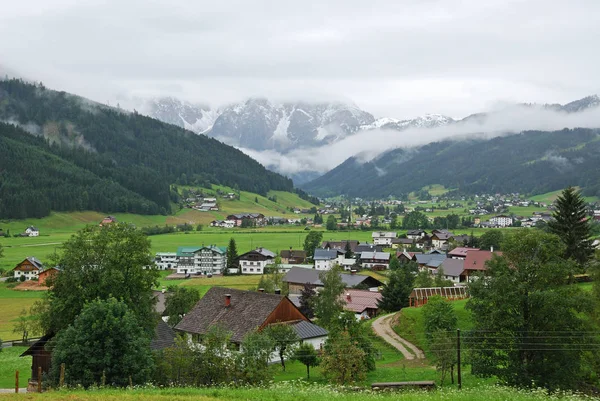 Gosau village in the dell, Austria — Stock Photo, Image