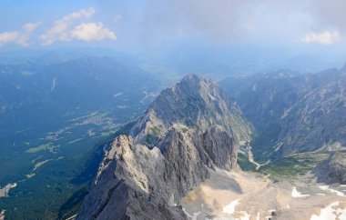 Eibsee Zugspitze Almanya'da görünümünü