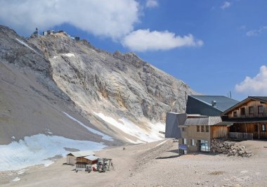 Eibsee Zugspitze Almanya'da görünümünü