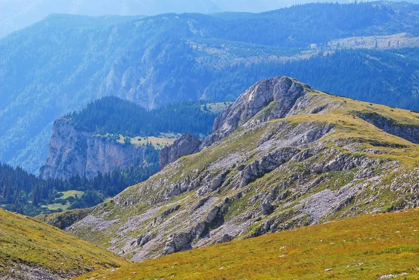 Avusturya dağlarında ile manzara