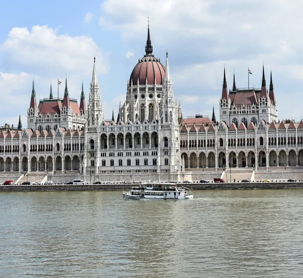 Construção do Parlamento húngaro — Fotografia de Stock