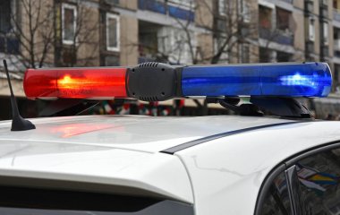 Polis arabanın ışıkları