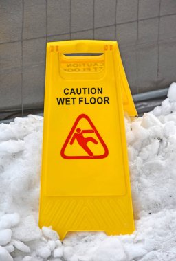 Dikkatli ıslak zemin kar açık oturum