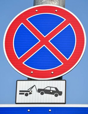 Hayır burada durup yol işareti