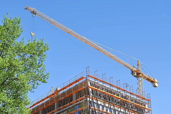 Construction of a new office building — Stock Photo, Image