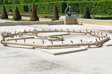 Fıskiyenin boru hattı bozuk.