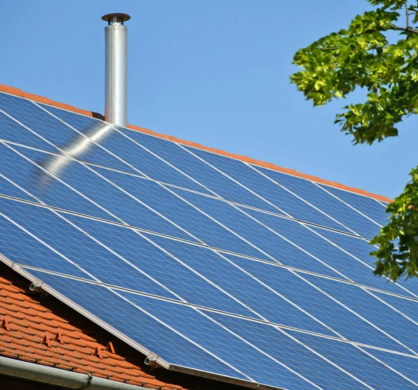 Solar Panels Roof Building — Stock Photo, Image