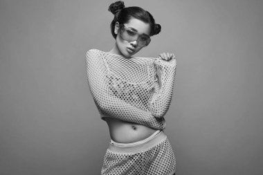 Renkli mayo güzel şirin Asyalı kız