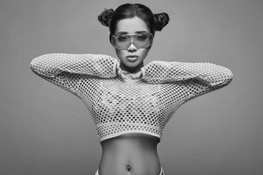 Renkli mayo güzel şirin Asyalı kız