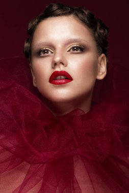 Güzel kız Cadılar Bayramı için kırmızı gelinin görüntüdeki sanat yaratıcı makyajlı. Güzellik.