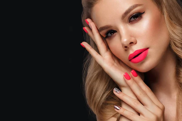 Beautiful young woman with bright makeup and neon pink nails. Beauty face. — 스톡 사진