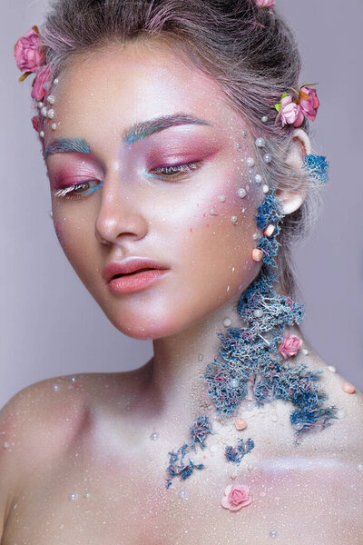 Beautiful girl in the image of a sweet fairy with art make up. Creative look. — Stock Photo, Image