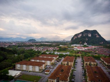 Tambun, Perak 'taki dağların ve ormanın havadan görünüşü