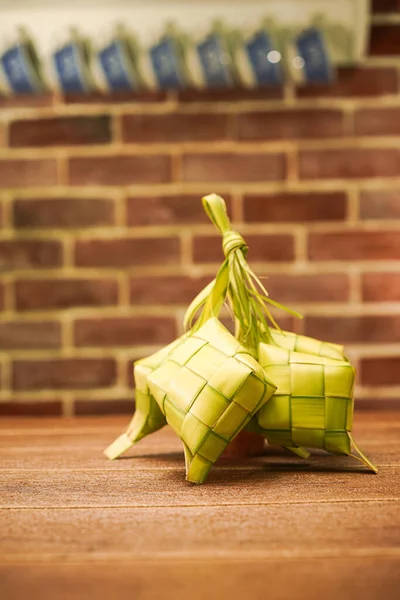 Ketupat Lokal Delikatess Festsäsongen Sydostasien Särskilt Eid Fitri Det Rishylsa — Stockfoto