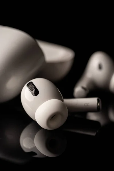 New Airpods Pro Features Active Noise Cancelling Customizable Fit — Stock Photo, Image