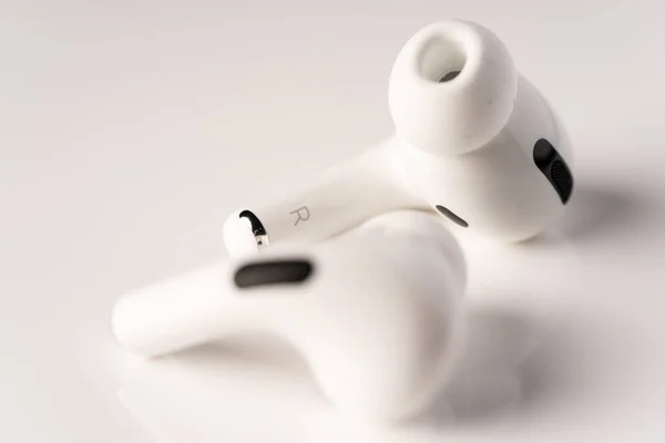 New Airpods Pro Features Active Noise Cancelling Customizable Fit — Stock Photo, Image