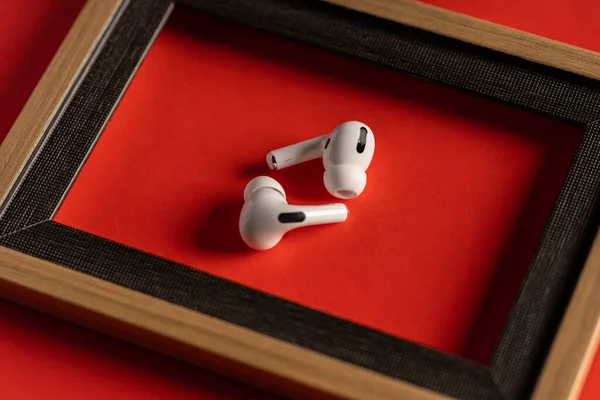 Kuala Lumpur Malaysia December 2019 New Airpods Pro Features Active — Stock Photo, Image