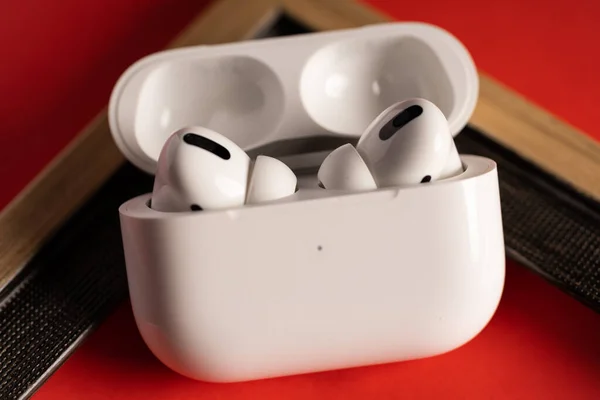 Kuala Lumpur Malásia Dezembro 2019 Novos Airpods Pro Apresenta Cancelamento — Fotografia de Stock