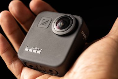 Gopro maksimum siyah karşısında izole