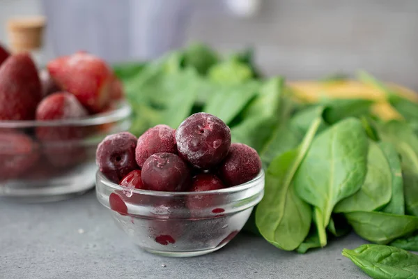 Frozen Berries Glass Bowl Banana Spinach — Stock Photo, Image
