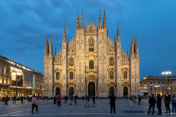 Piazza Del Duomo Cathedral Square Milan Cathedral Duomo Milano Evening — 스톡 사진