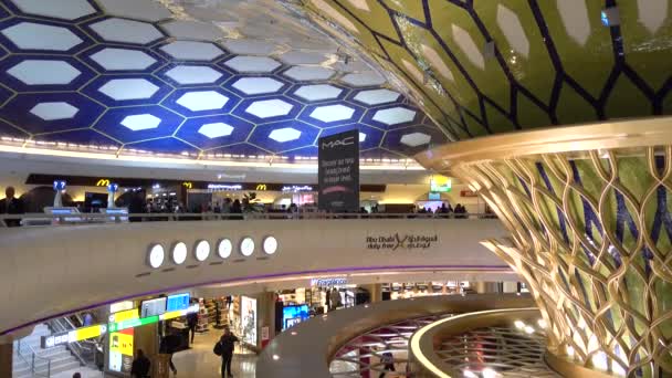 Lotnisko Abu Dhabi Terminal Strefa Bezcłowa Abu Dhabi Zjednoczone Emiraty — Wideo stockowe
