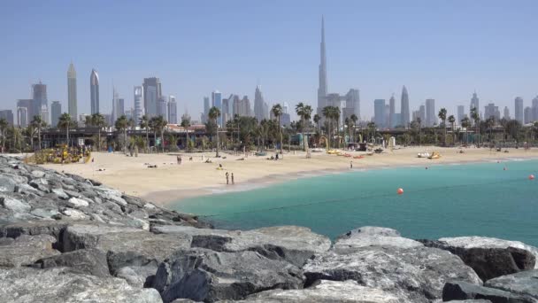 Dubai Vista Playa Mer Los Rascacielos Fondo Ciudad Dubai Emiratos — Vídeos de Stock