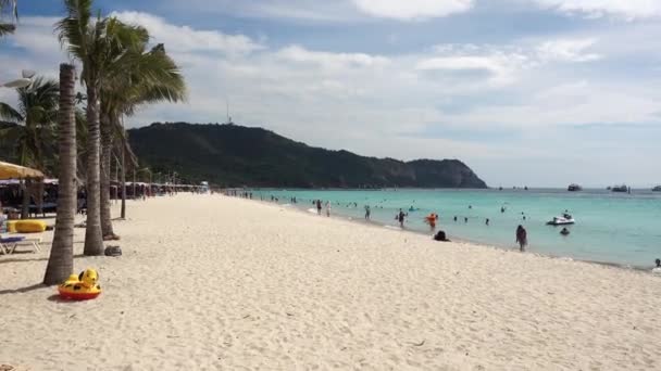 Таиланд Паттайя Пляж Самае Острова Лан Пальмы Море Пляж Лодки — стоковое видео