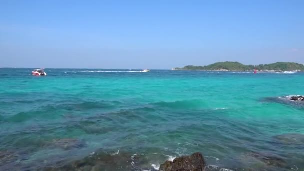 Pattaya Koh Larn Island Yai Beach Pietre Mare Turchese Barche — Video Stock