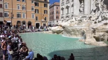 Roma, Piazza di Trevi, Fontana di Trevi. Roma, İtalya, Mayıs 2019.