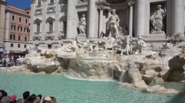 Roma, Piazza di Trevi, Fontana di Trevi. Roma, İtalya, Mayıs 2019.