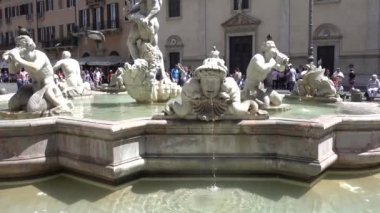 Roma, Piazza Navona, Fontana del Moro. Roma, İtalya, Mayıs 2019. 