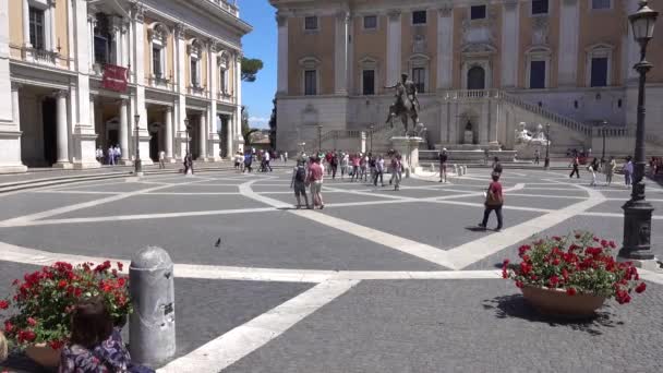 Rzym Piazza Del Campidoglio Statua Equestre Marco Aurelio Palazzo Dei — Wideo stockowe