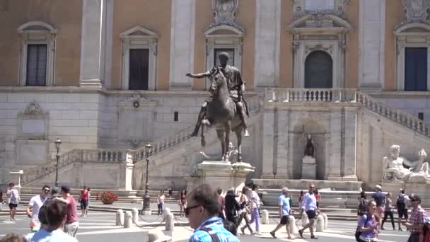 Ρώμη Piazza Del Campidoglio Άγαλμα Του Μάρκου Aurelio Palazzo Dei — Αρχείο Βίντεο