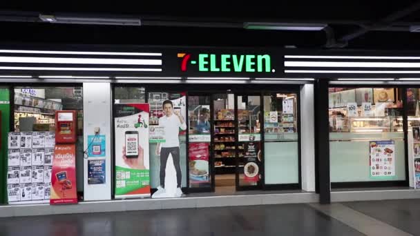 Tienda Eleven Bangkok Tailandia Bangkok Marzo 2020 — Vídeo de stock