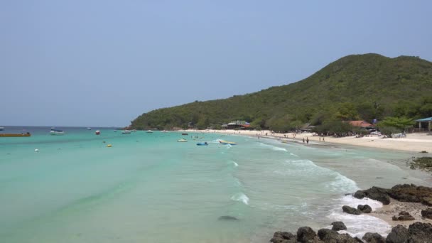 Pattaya Τροπική Παραλία Koh Larn Νησί Παραλία Άνθρωποι Χαλαρώνουν Στην — Αρχείο Βίντεο