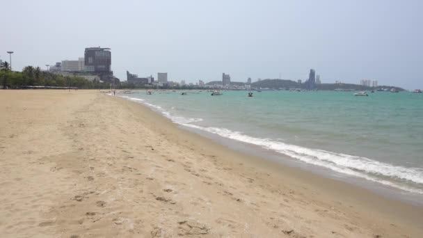 帕塔亚城市海滩的美丽景色 泰国帕塔亚2020年3月 — 图库视频影像