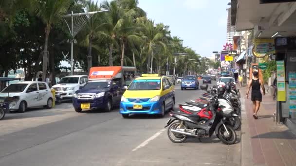 Ruch Samochodowy Ulicy Pattaya Beach Road Pattaya Tajlandia Marzec 2020 — Wideo stockowe