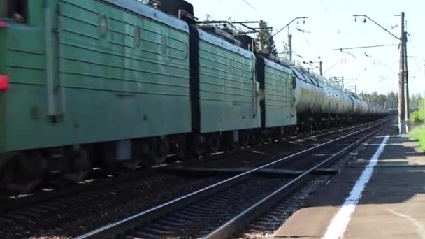 Train Marchandises Avec Réservoirs Huile Russie Mai 2020 — Video