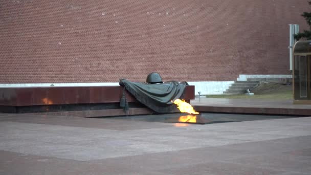 Moskauer Kreml Alexandergarten Grab Des Unbekannten Soldaten Ewiger Flammen Russland — Stockvideo